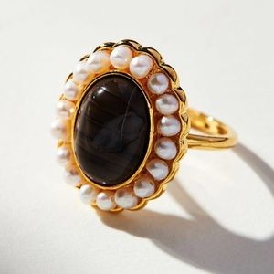 Anthropologie cocktail ring of agate & pearl. Size 7-8. Brand new!